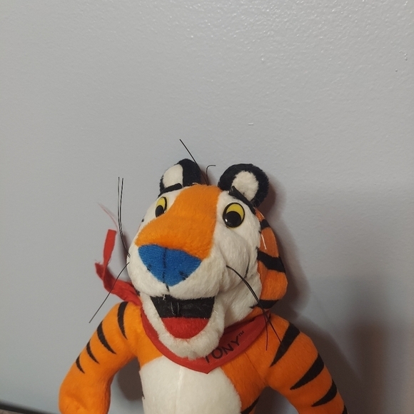 Tony The Tiger Vintage Kellogg's Stuffed Animal 10 - Picture 4 of 16
